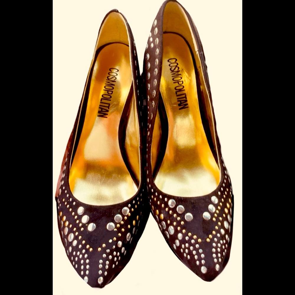 Cosmopolitan pumps